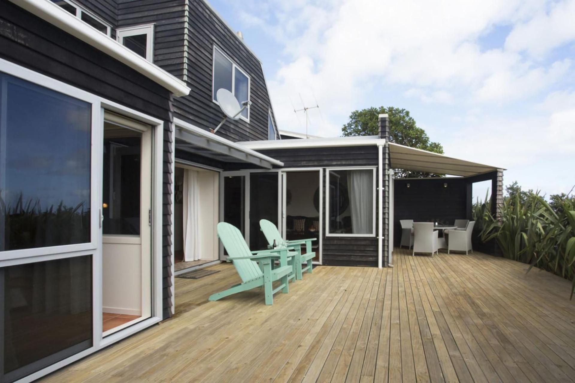 Chester Cottage Beachfront Oakura Exterior foto
